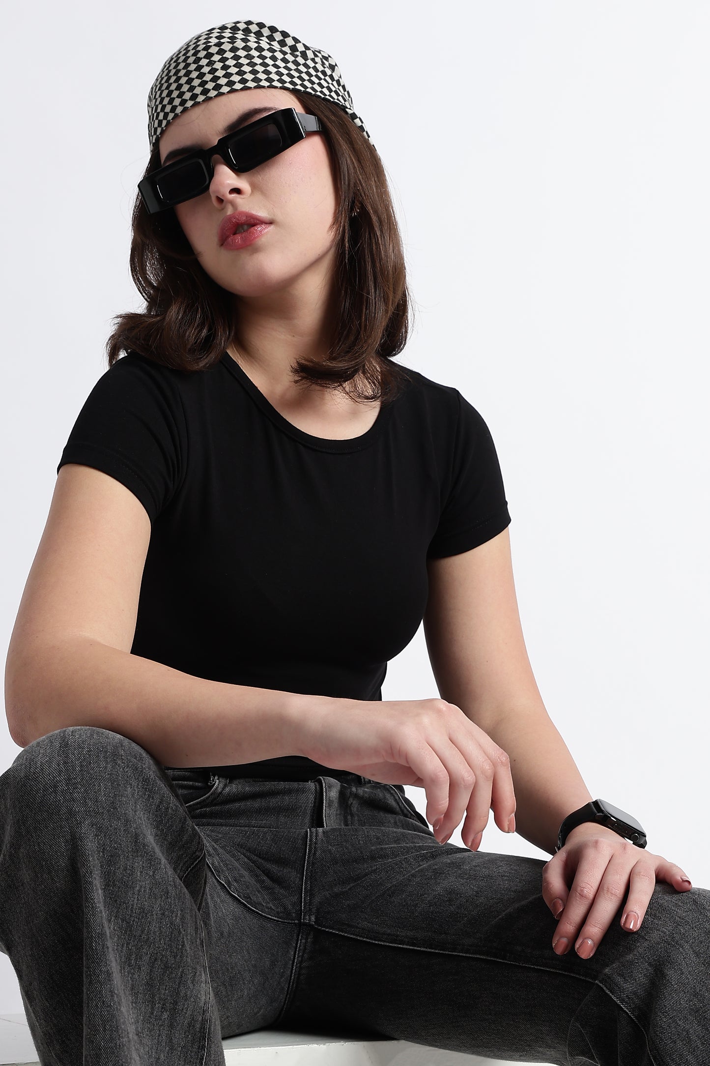 SOLID BLACK BABY TEE