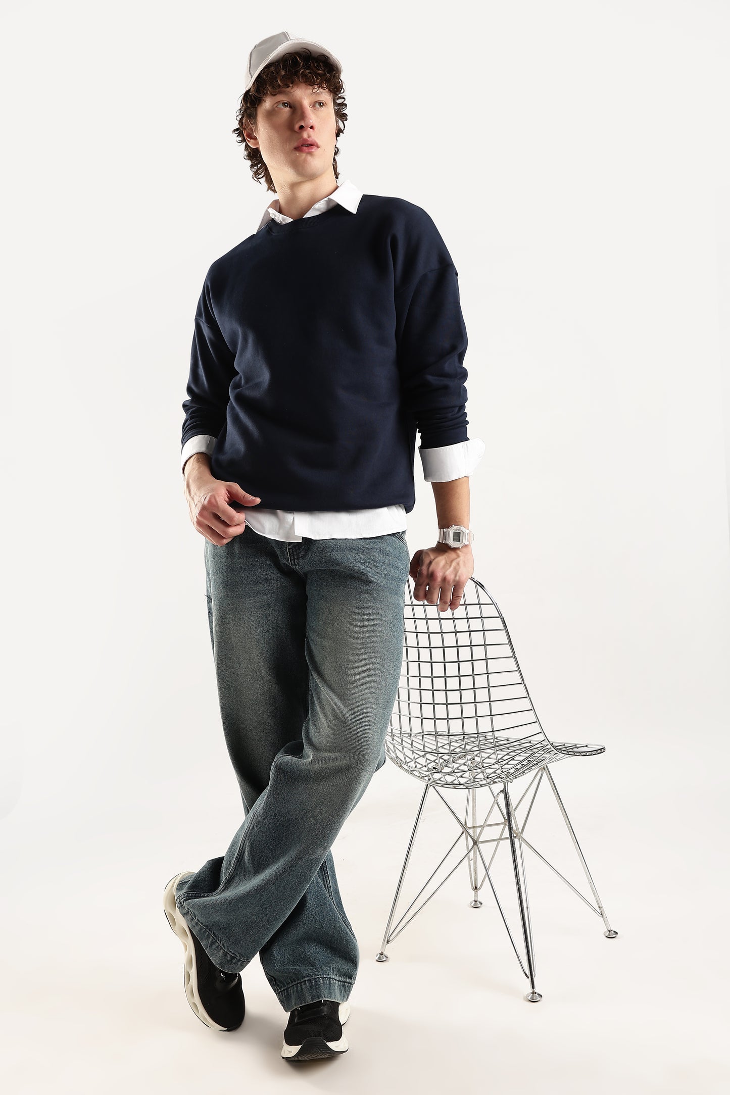 NAVY BLUE OVERSIZED SWEATSHIRT