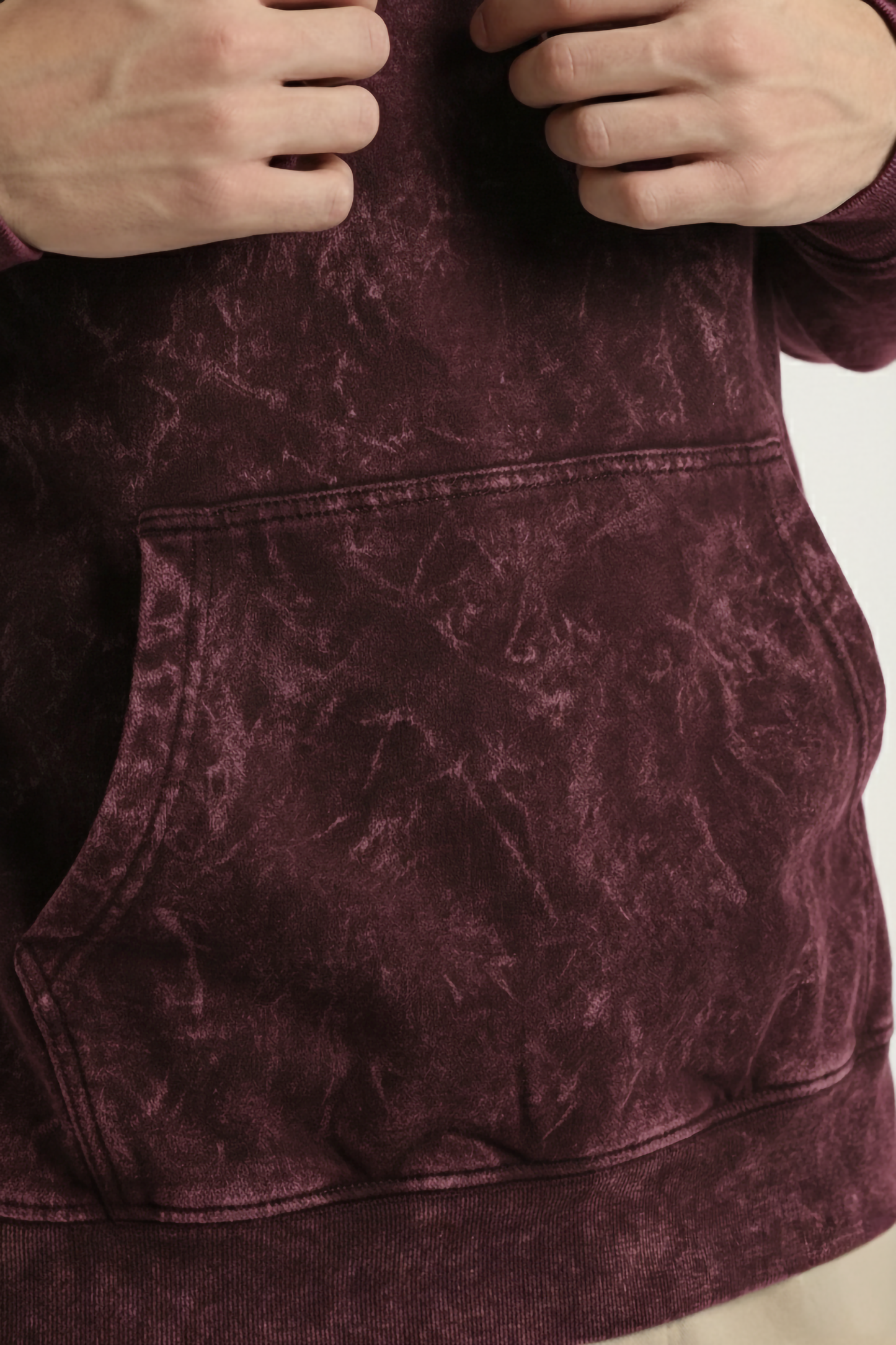 MAIN CHARACTER ACID WASHED HOODIE MAROON