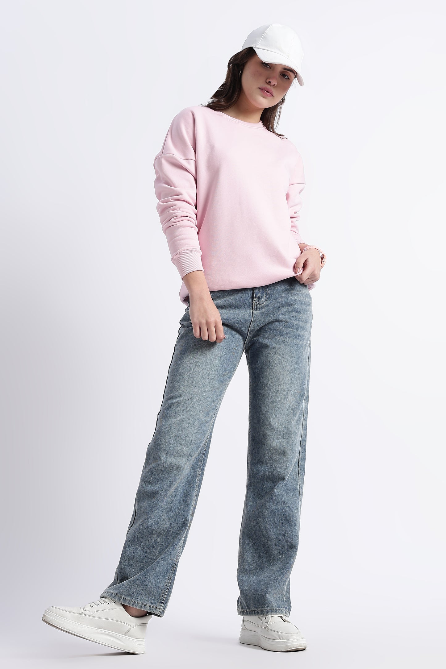 LIGHT BABY PINK OVERSIZED SWEATSHIRT