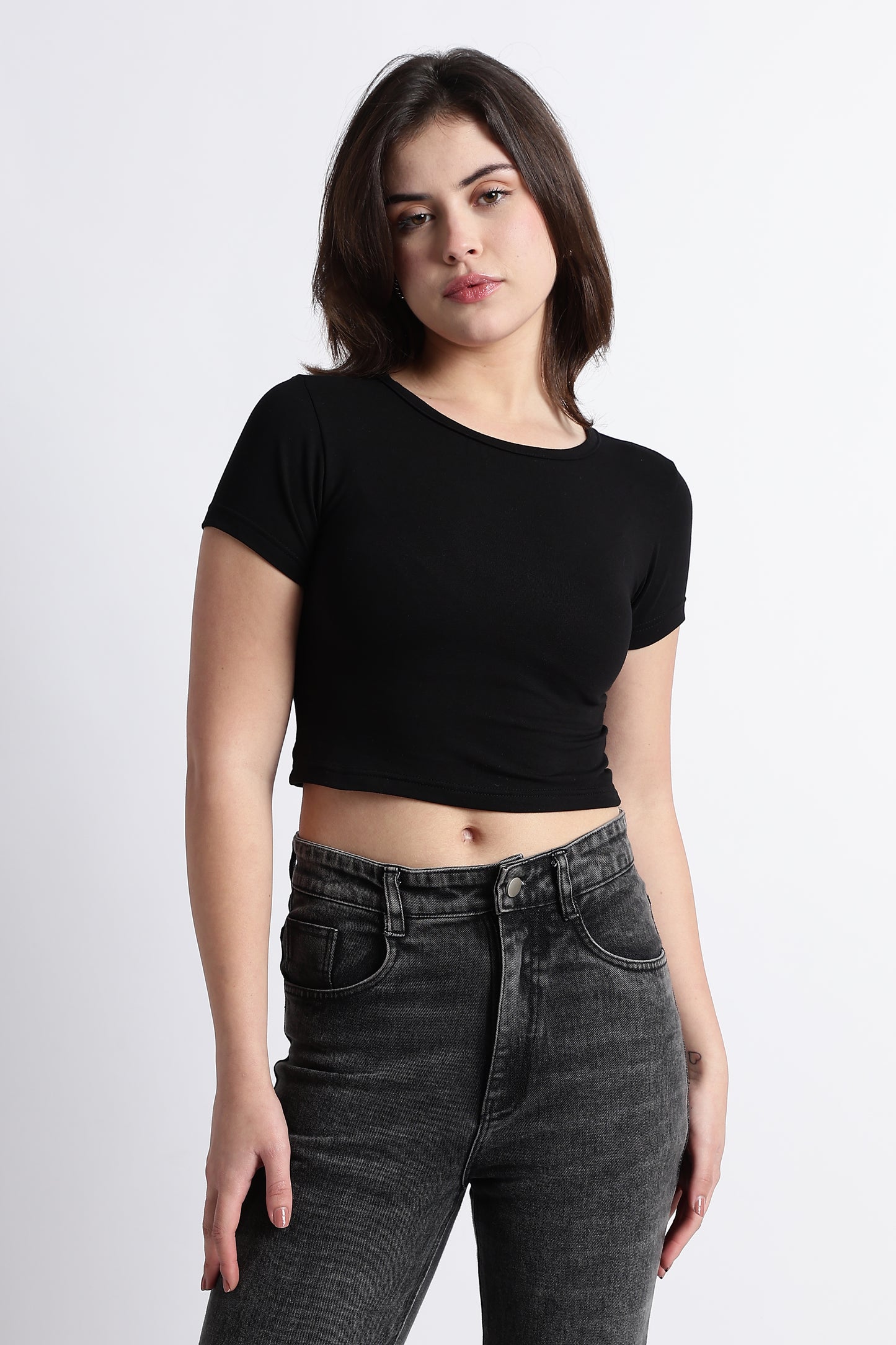 SOLID BLACK BABY TEE