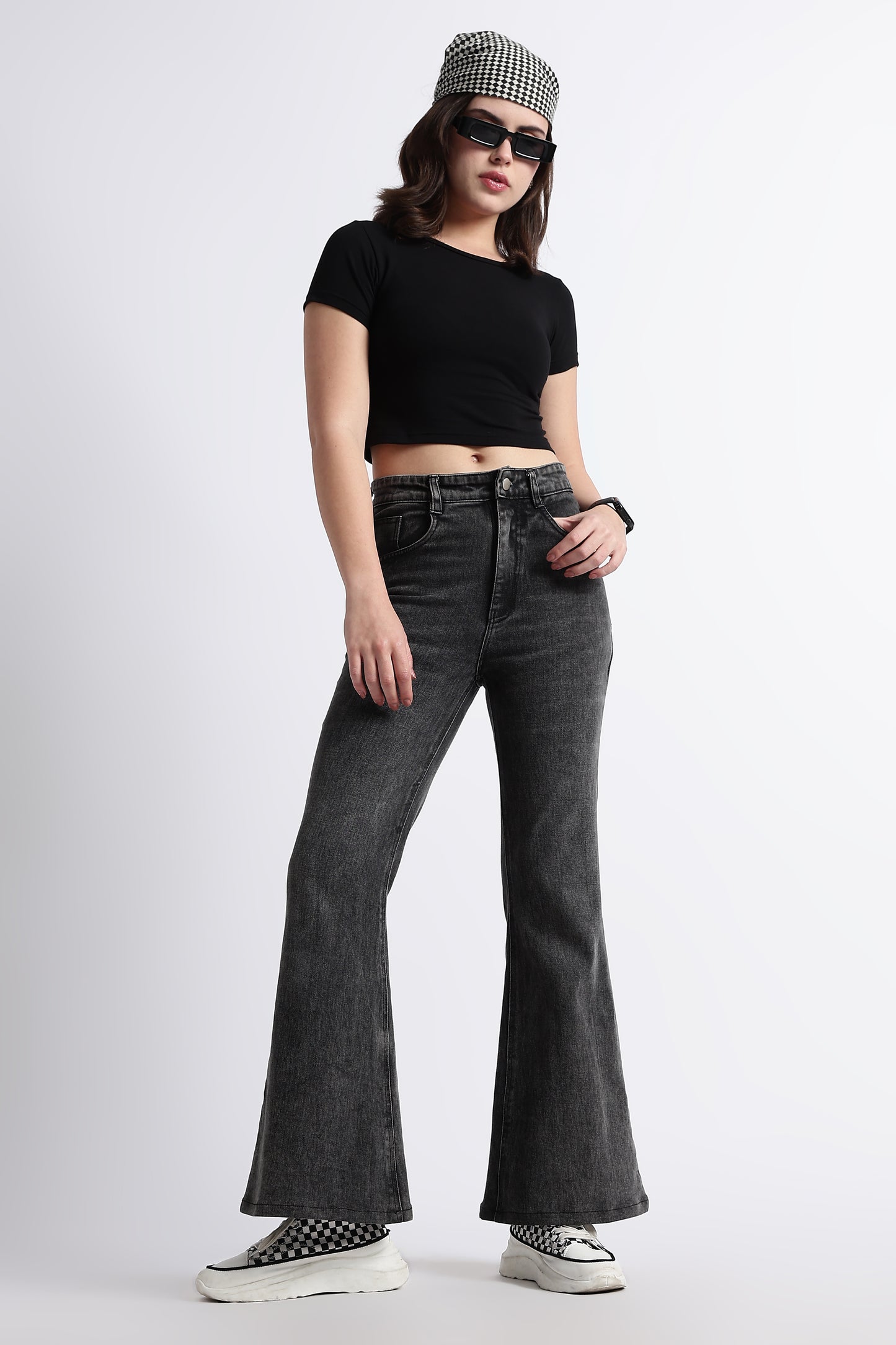 SOLID BLACK BABY TEE