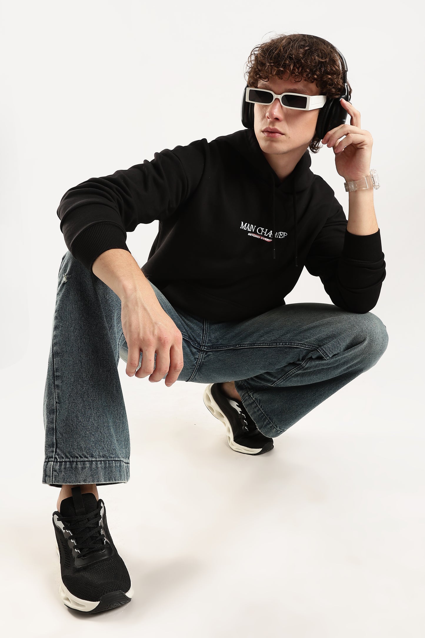 MAIN CHARACTER OVERSIZED HOODIE