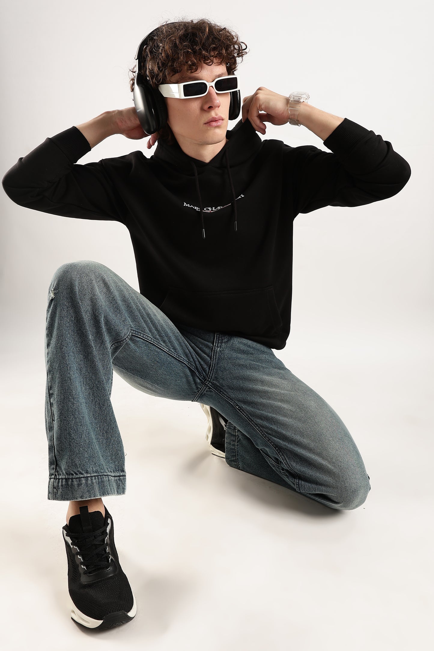 MAIN CHARACTER OVERSIZED HOODIE