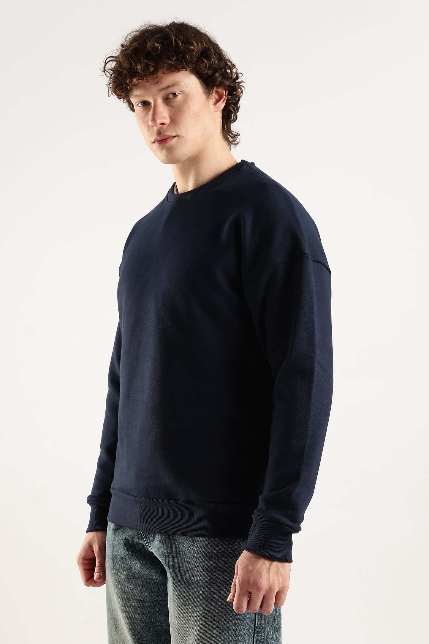 NAVY BLUE OVERSIZED SWEATSHIRT