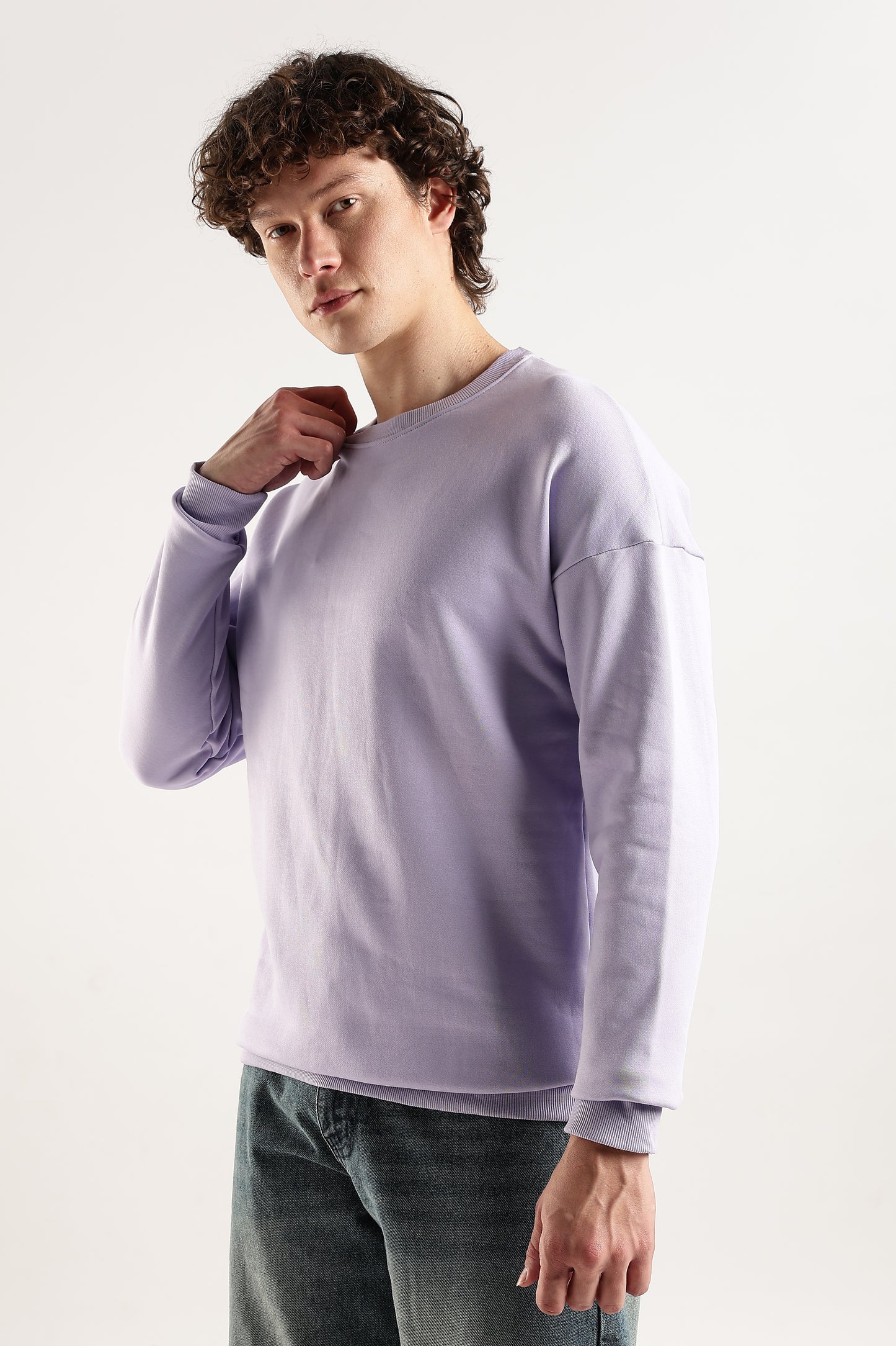 LAVENDER OVERSIZED SWEATSHIRT