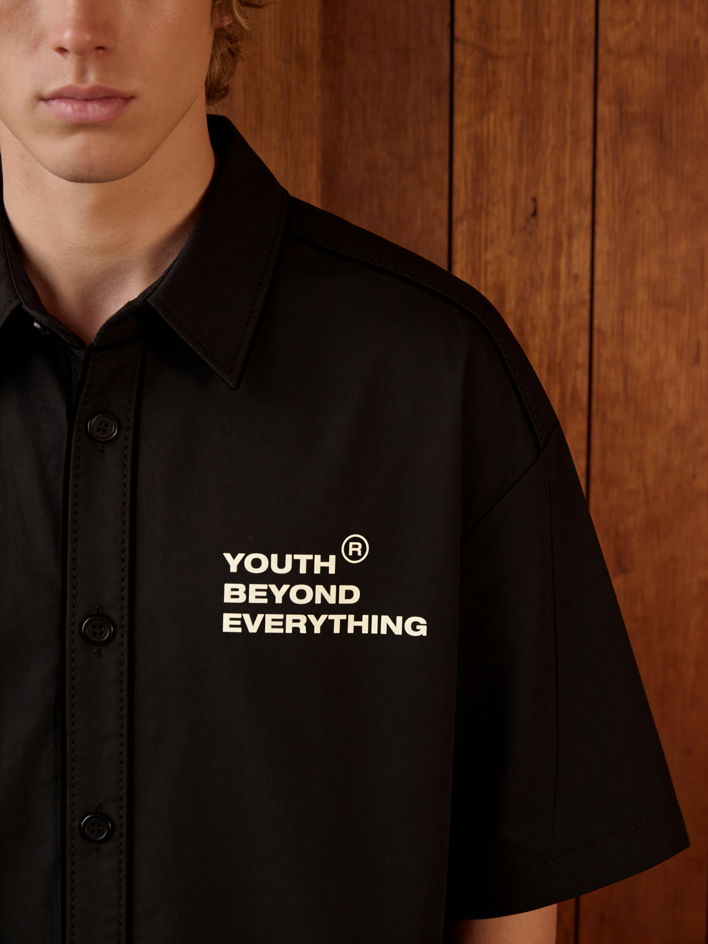 TRUST NO ONE OVERSIZED UNISEX SHIRT