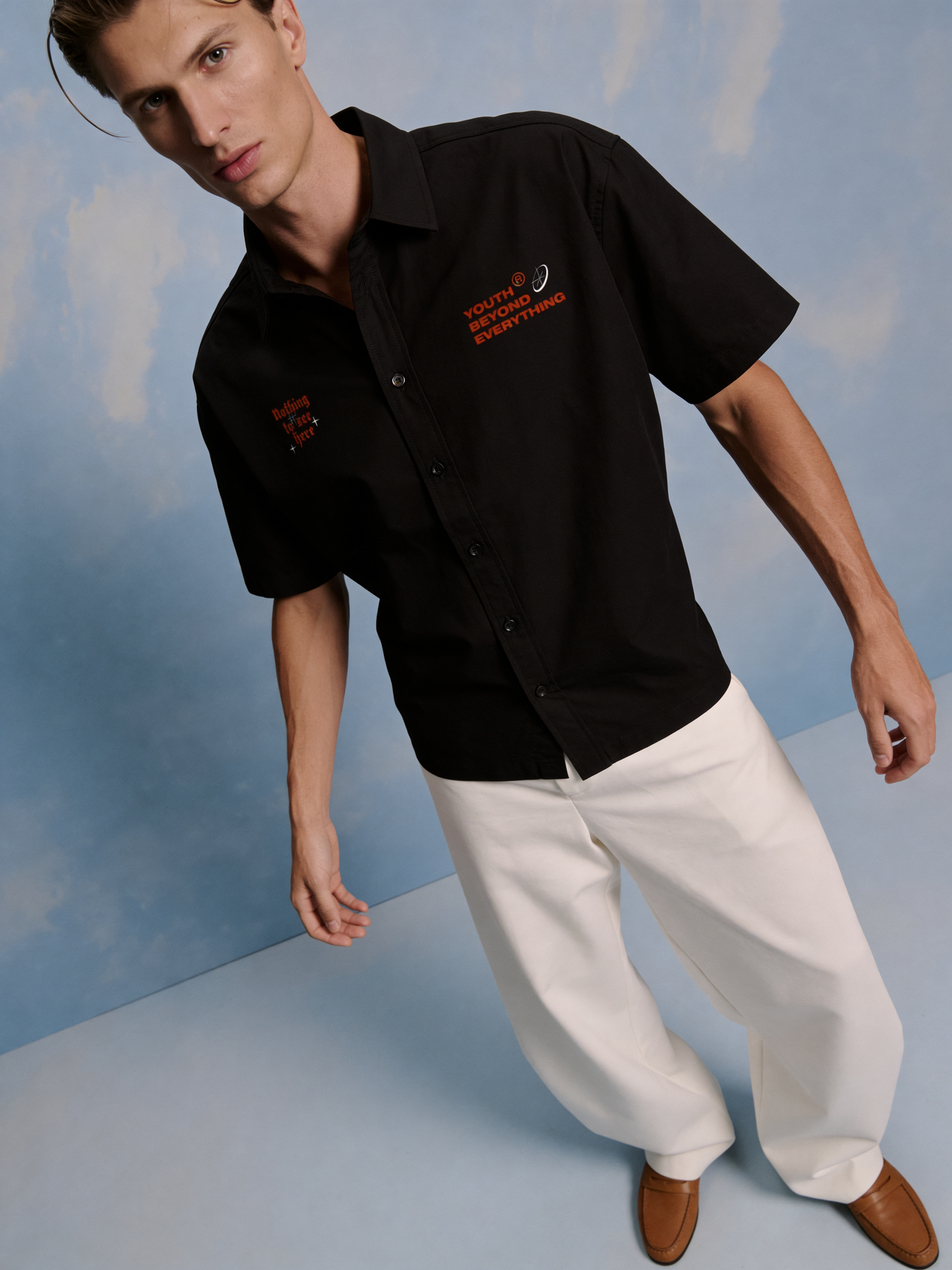 NOTHING TO SEE OVERSIZED UNISEX SHIRT