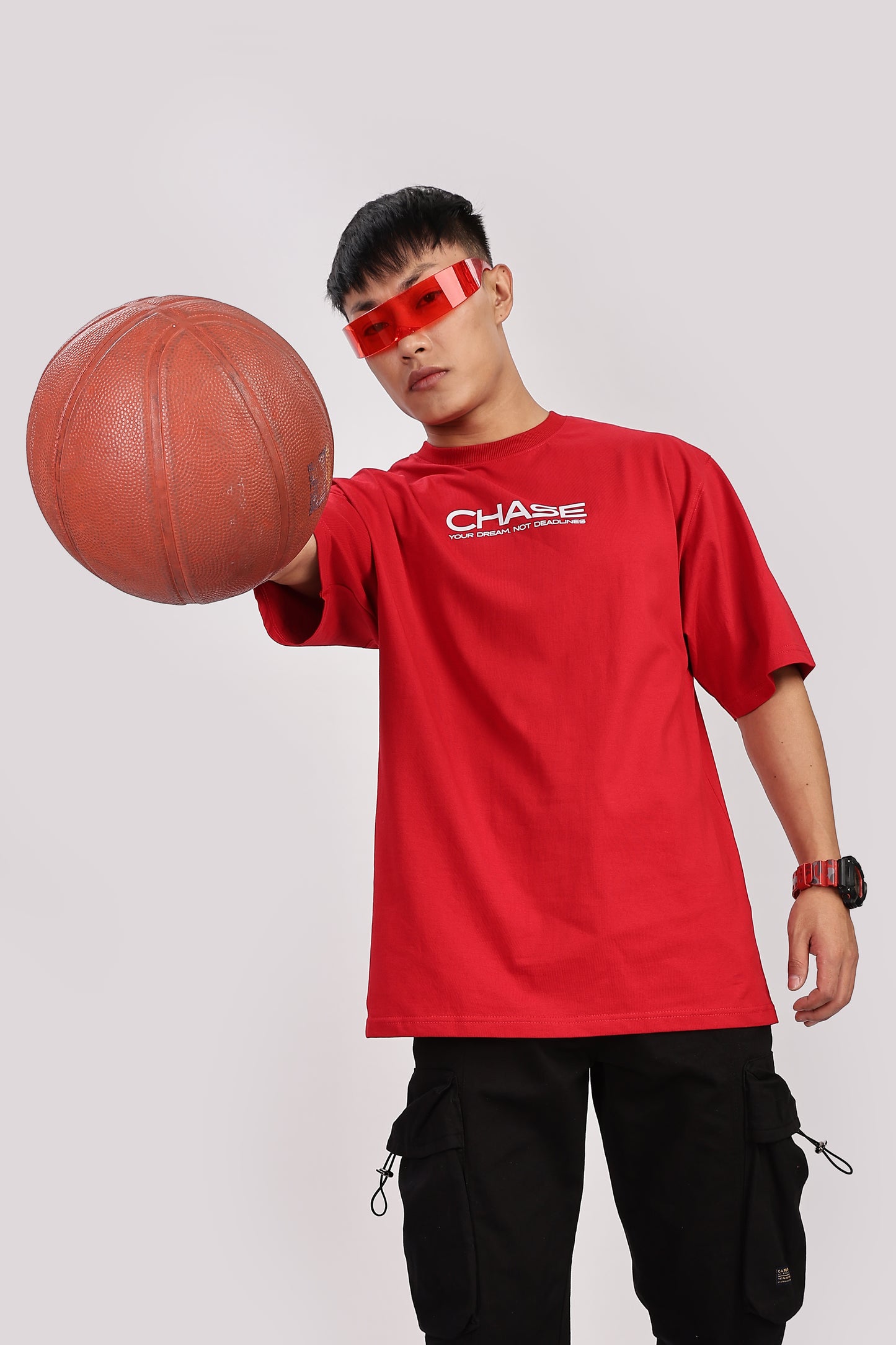 CHASE YOUR DREAM UNISEX OVERSIZED T-SHIRT