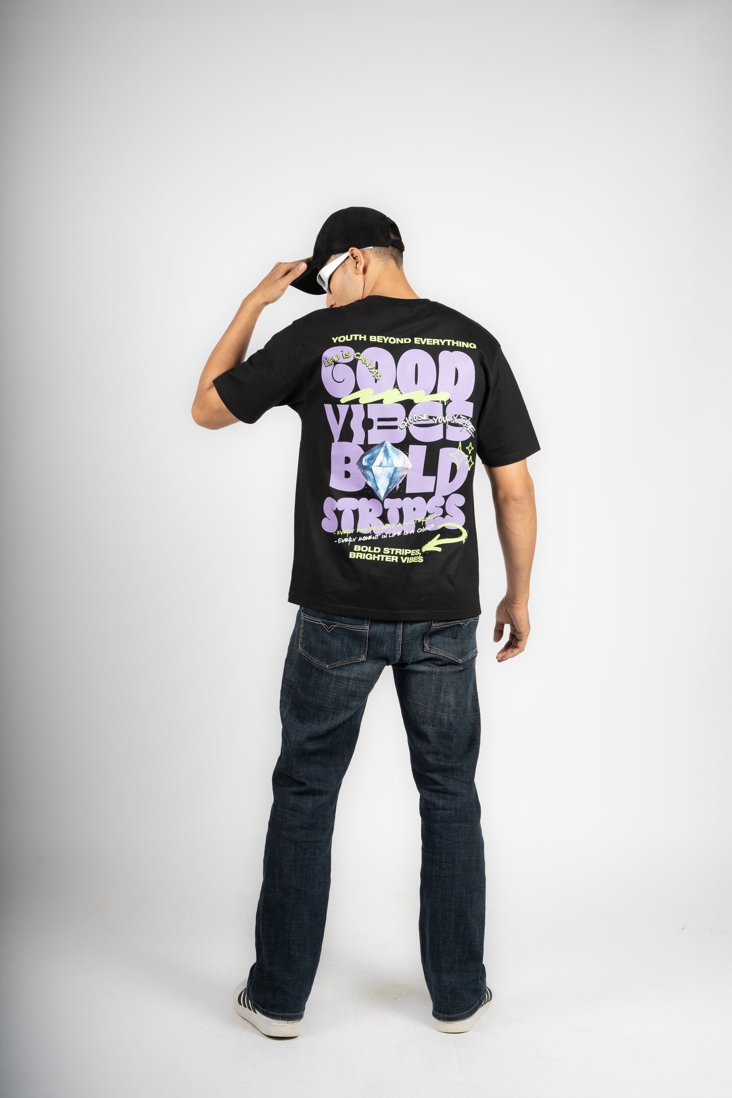 Good Vibes Oversized T-Shirt (Black)