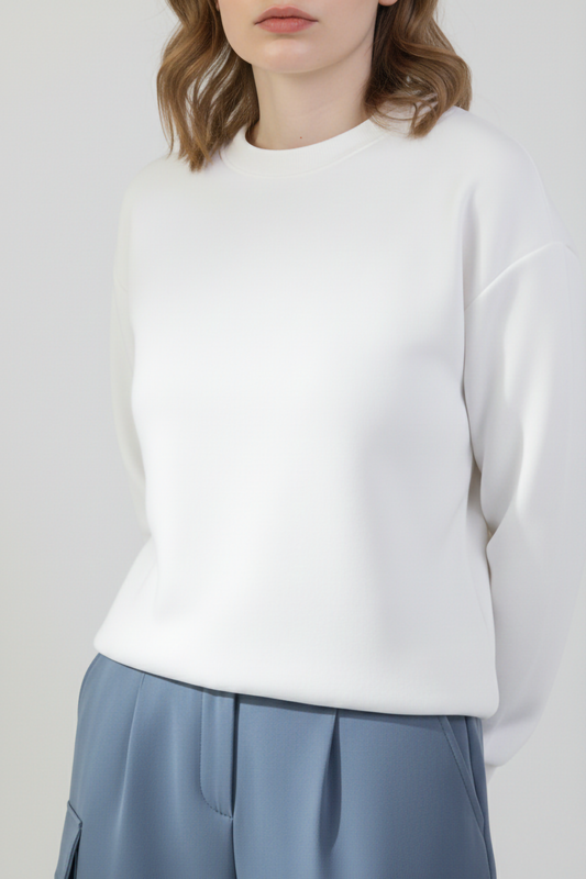 WHITE OVERSIZED SWEATSHIRT