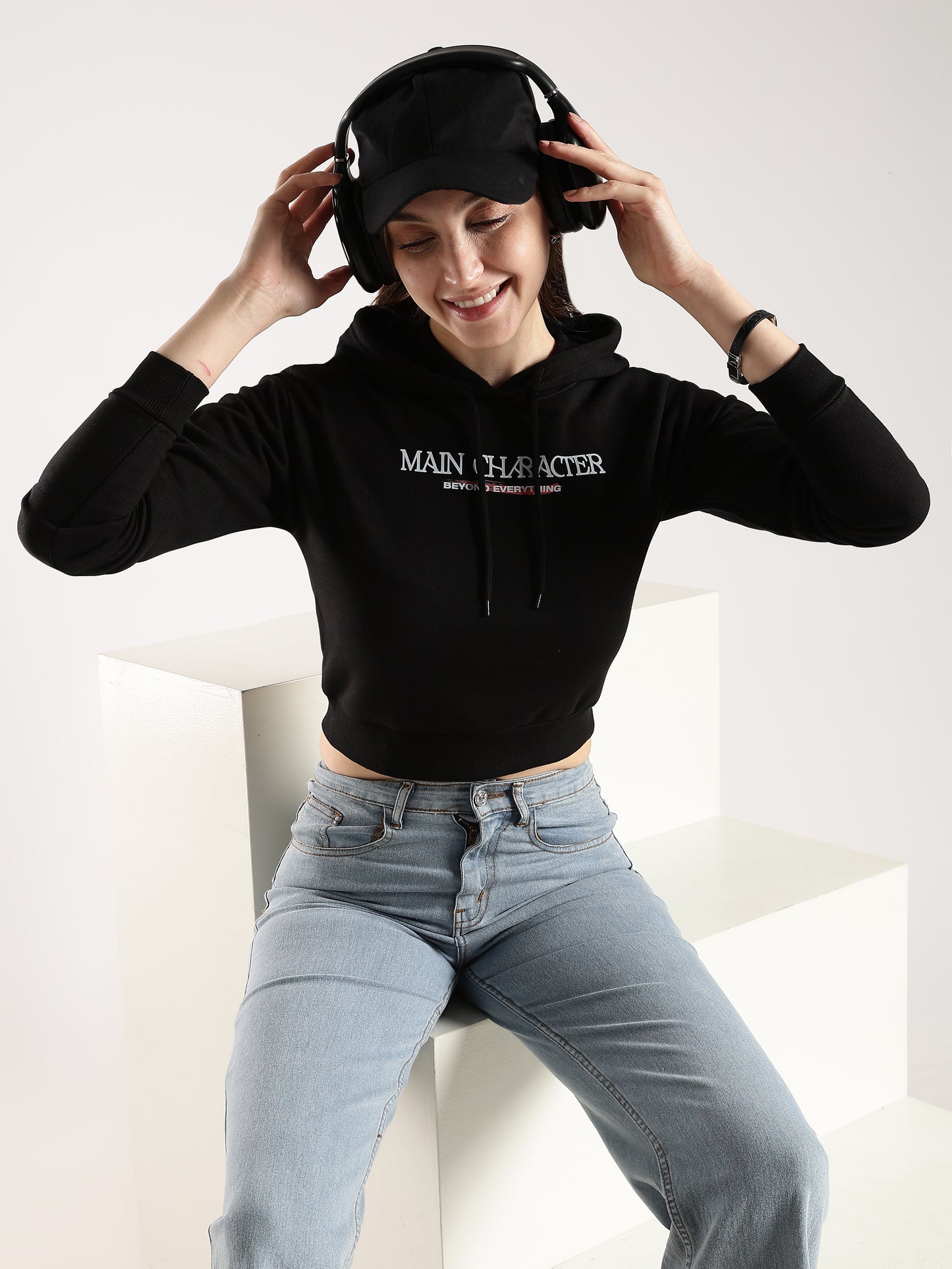 MAIN CHARACTER CROPPED HOODIE