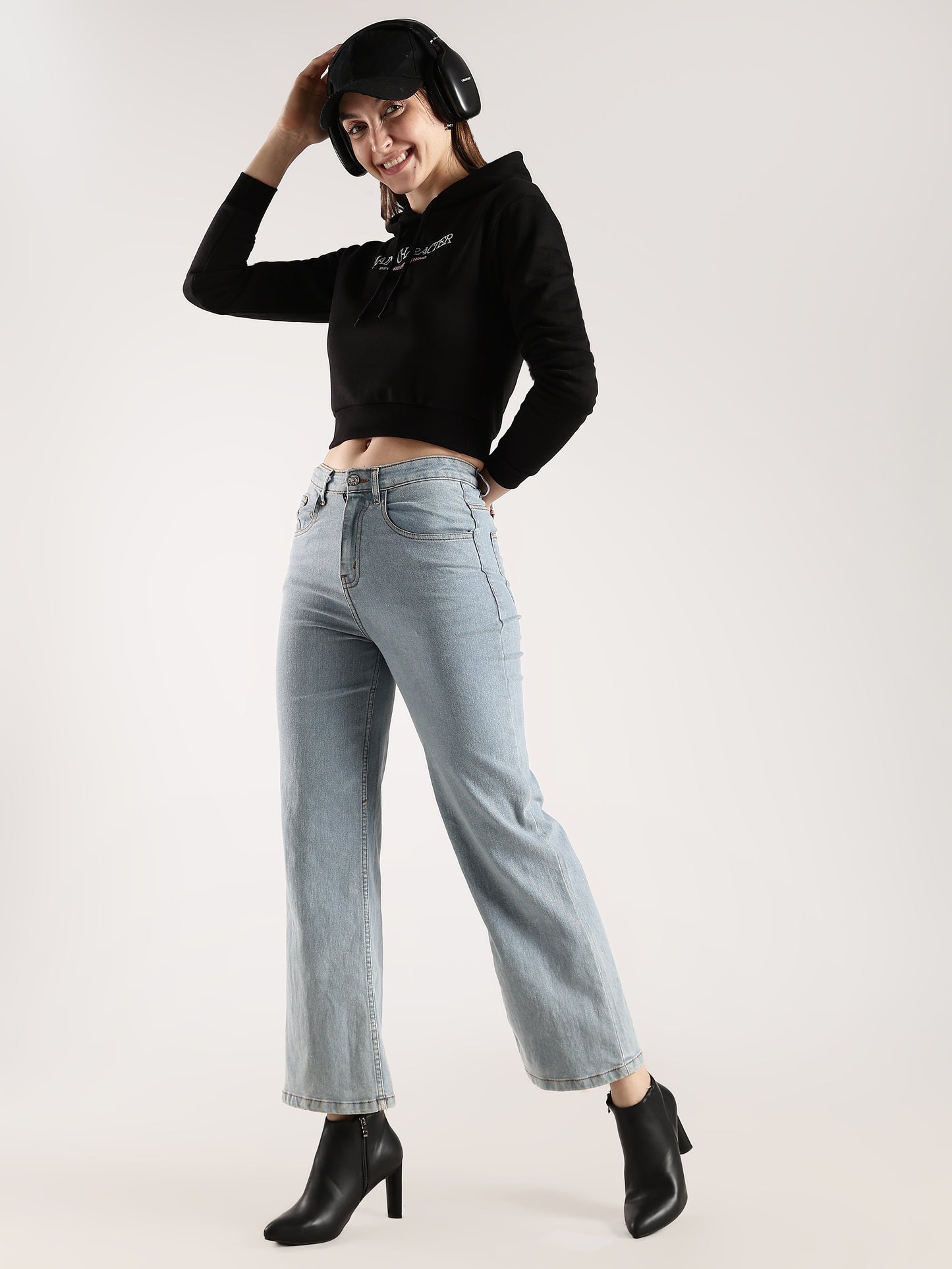 MAIN CHARACTER CROPPED HOODIE